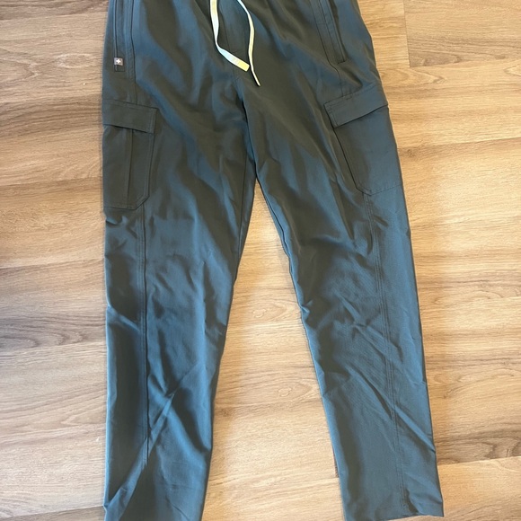 FIGS set - Picture 4 of 5